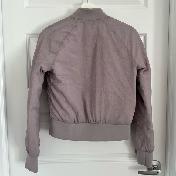 Lululemon Non-Stop Bomber Jacket size 4 - Picture 4 of 4